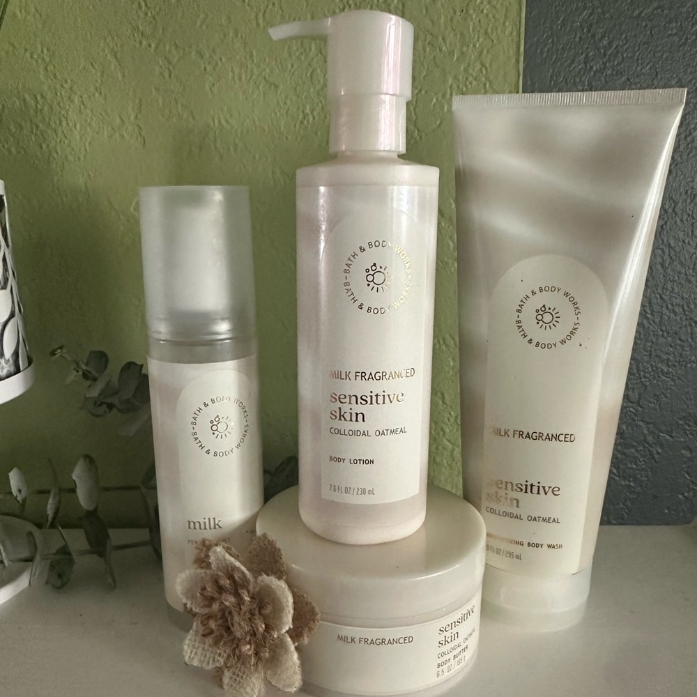 NEW BBW (4) PC SENSITIVE SKIN BODY CARE MILK FRAGRANCE 🌿🌸🌿